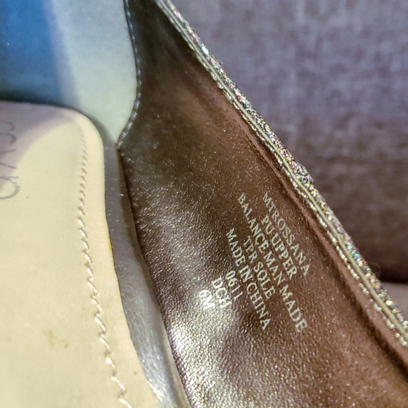 RSVP Glitter Heels Pumps - Picture 6 of 6